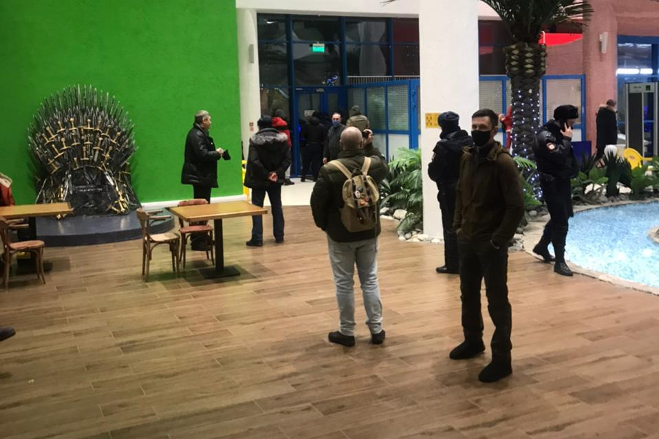 Сейчас собственник аквапарка признан банкротом, а его долги выставили на торги Сейчас собственник аквапарка признан банкротом, а его долги выставили на торги 