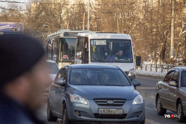 В Ярославле чиновники планируют до <nobr class="_">2025 года</nobr> полностью избавить город от маршруток В Ярославле чиновники планируют до <nobr class="_">2025 года</nobr> полностью избавить город от маршруток