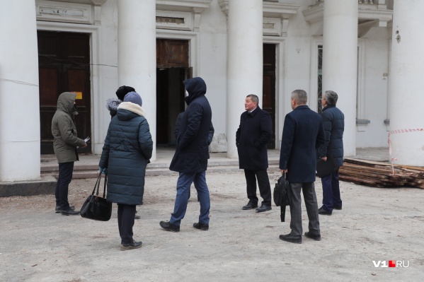 Красивейшее здание в центре Волгограда закрылось для волгоградцев до середины 2023 года Красивейшее здание в центре Волгограда закрылось для волгоградцев до середины 2023 года