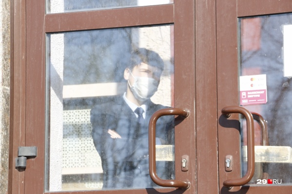 У многих пенсионеров нет смартфонов, поэтому <a href="https://29.ru/text/gorod/2021/10/10/70184711/" class="_" target="_blank">им нужно получить бумажный вариант справки или сертификата о вакцинации</a> У многих пенсионеров нет смартфонов, поэтому <a href="https://29.ru/text/gorod/2021/10/10/70184711/" class="_" target="_blank">им нужно получить бумажный вариант справки или сертификата о вакцинации</a>