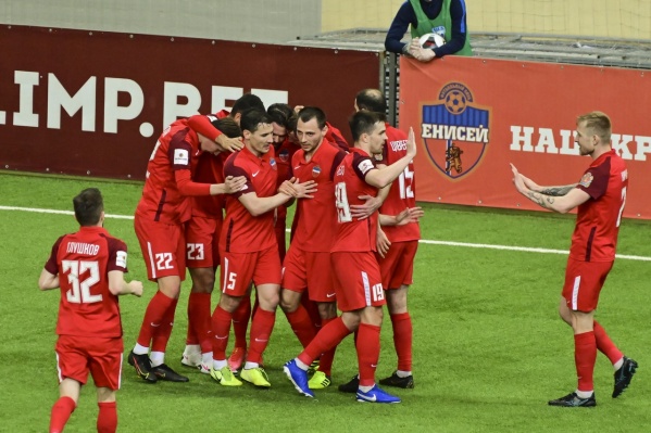 Красноярцы выиграли со счетом 4:2 Красноярцы выиграли со счетом 4:2