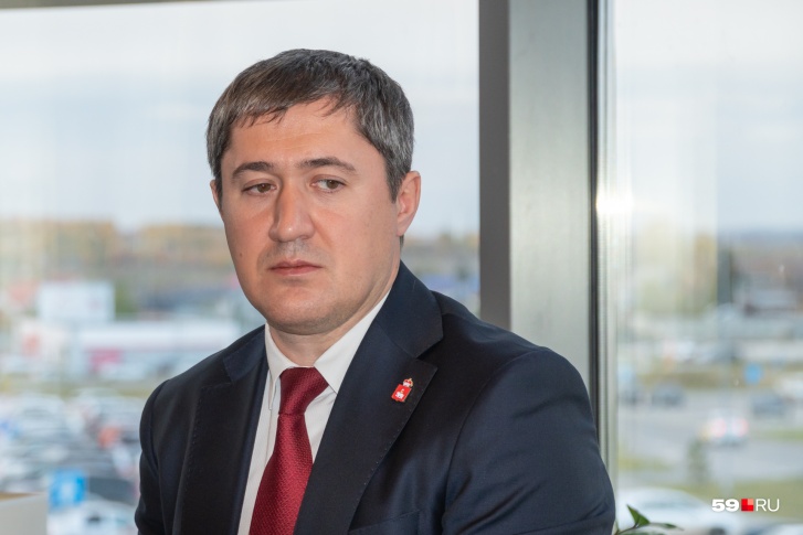 Дмтрий Махонин провел аппаратное совещание Дмтрий Махонин провел аппаратное совещание