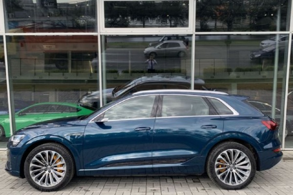 Даже подержанный электрокар Audi стоит больше 7 миллионов рублей Даже подержанный электрокар Audi стоит больше 7 миллионов рублей