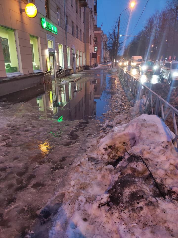 — И вам не хворать, — ответил мэру координатор проекта «Дороги Ярославля» Темур Абдуллаев — И вам не хворать, — ответил мэру координатор проекта «Дороги Ярославля» Темур Абдуллаев
