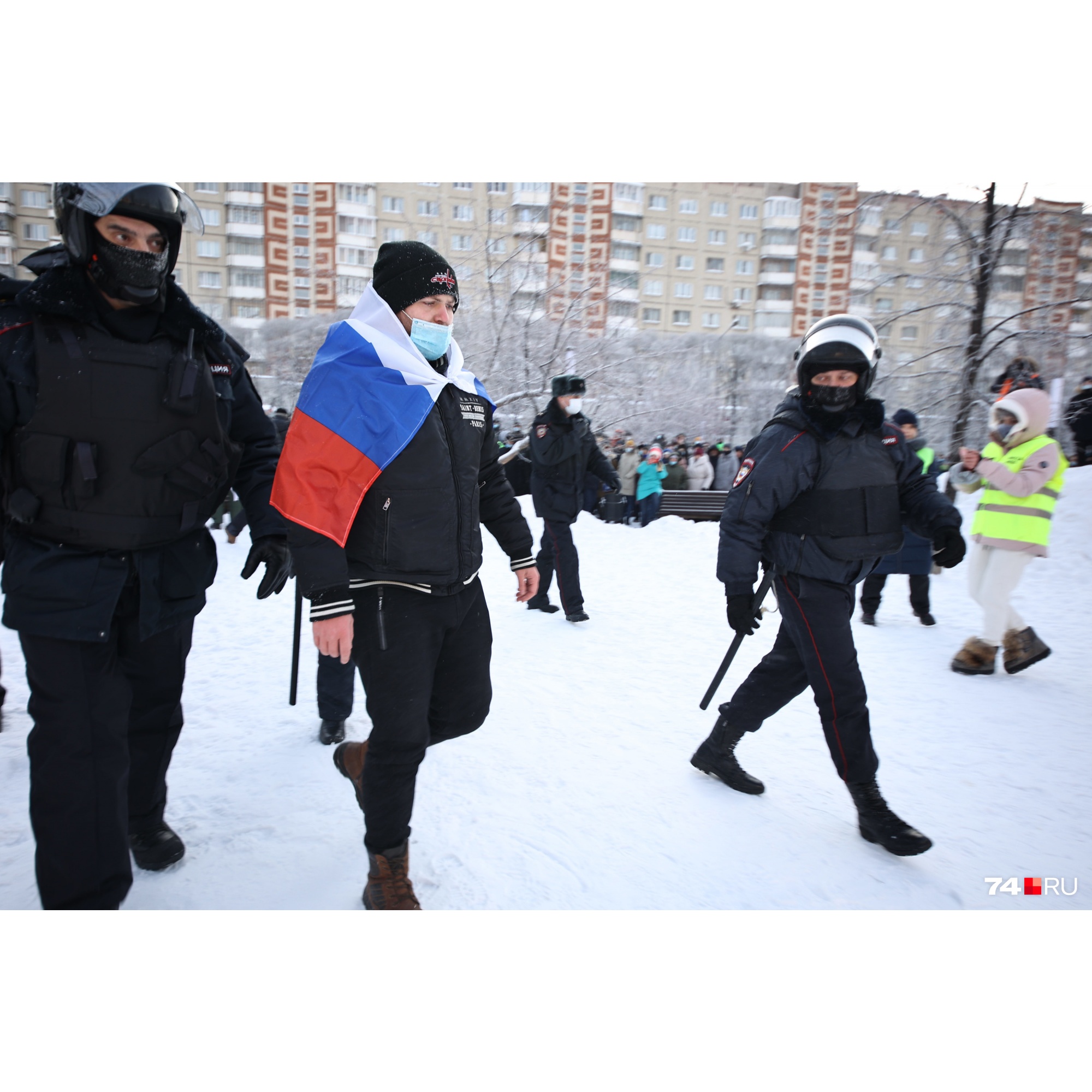 Выводили активиста настойчиво, но достаточно вежливо Выводили активиста настойчиво, но достаточно вежливо 