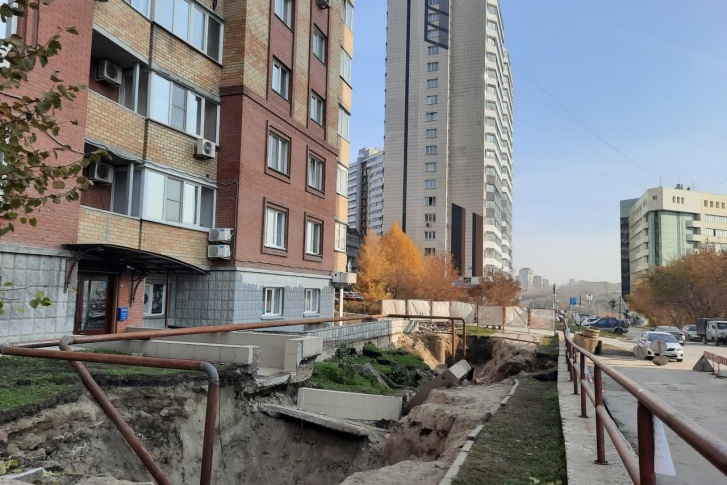 В среднем в день в Новосибирске находят 20–25 дефектов теплосетей В среднем в день в Новосибирске находят 20–25 дефектов теплосетей