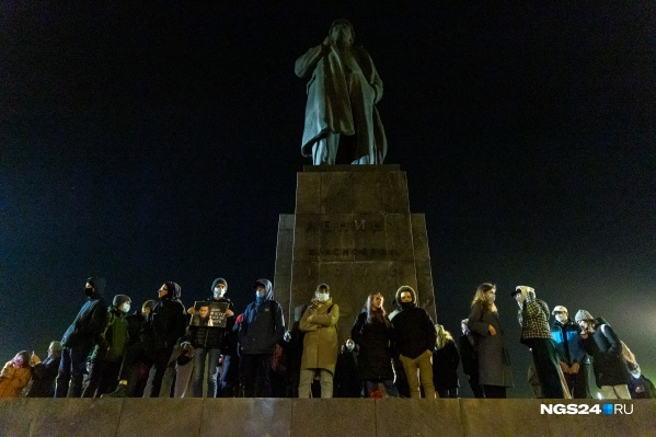 Итоги мирного митинга в короткой фотоподборке Итоги мирного митинга в короткой фотоподборке