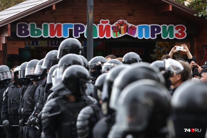 Силовики устроили «Урок мужества» Силовики устроили «Урок мужества»