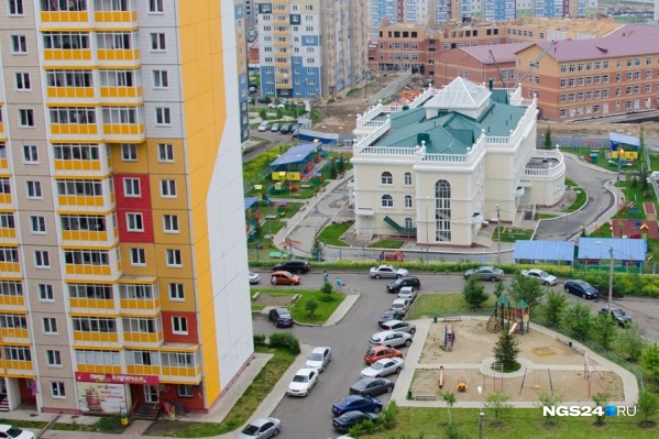 Всё происходило в одном из дворов Покровки Всё происходило в одном из дворов Покровки