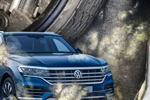 Новый Volkswagen Touareg заплесневел из-за повышенной влажности в салоне Новый Volkswagen Touareg заплесневел из-за повышенной влажности в салоне