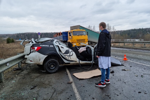 Водитель легкового авто погиб Водитель легкового авто погиб