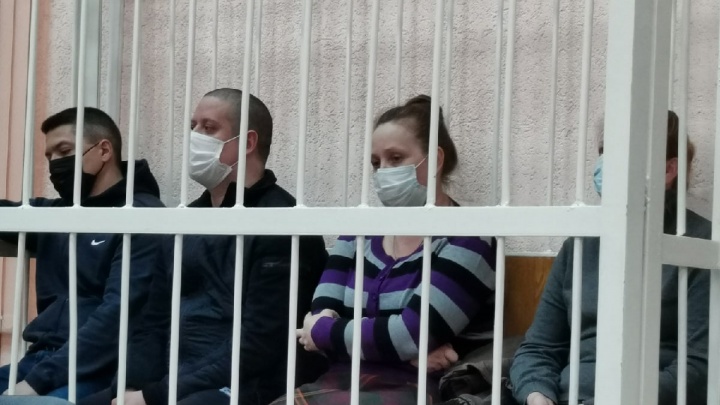 В Кемерове продолжается оглашение приговора по первому делу о пожаре в ТРЦ «Зимняя вишня»
