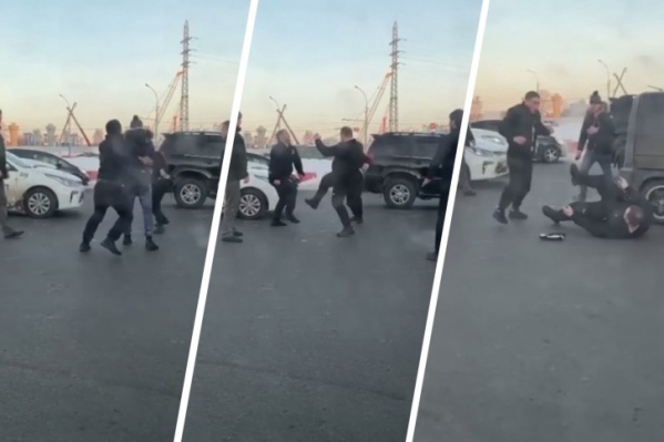 Конфликт разгорелся между экипажами KIA Rio с логотипами «Ситимобил» и минивэна Конфликт разгорелся между экипажами KIA Rio с логотипами «Ситимобил» и минивэна