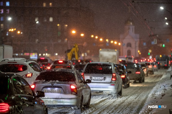 Сколько автомобилей в новосибирске