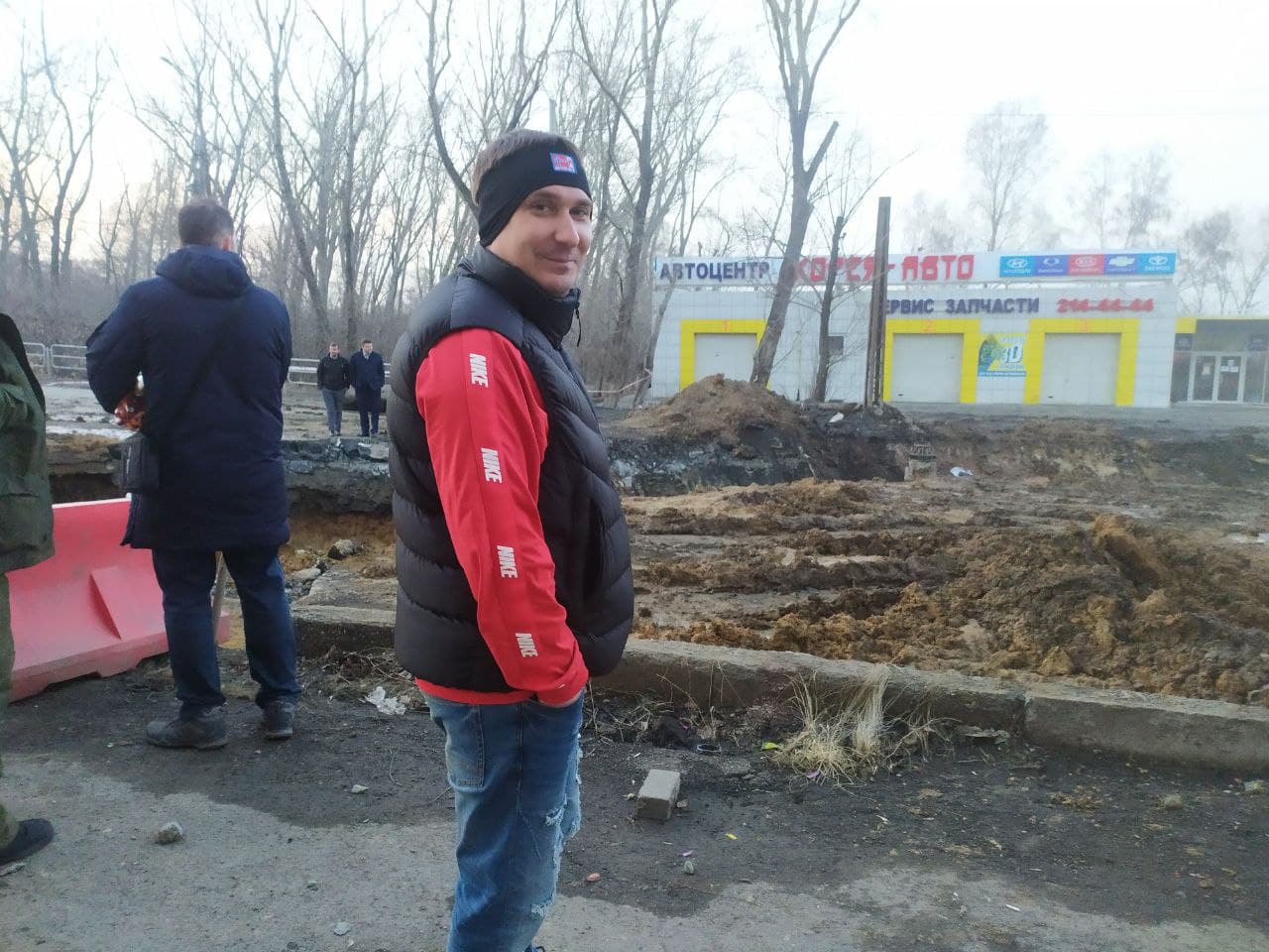 Челябинец Вадим, прочитав новости, решил приехать на место и оценить масштаб бедствия Челябинец Вадим, прочитав новости, решил приехать на место и оценить масштаб бедствия