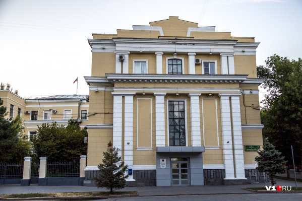 В администрацию Волгограда временного главу «спустили» из областной администрации В администрацию Волгограда временного главу «спустили» из областной администрации
