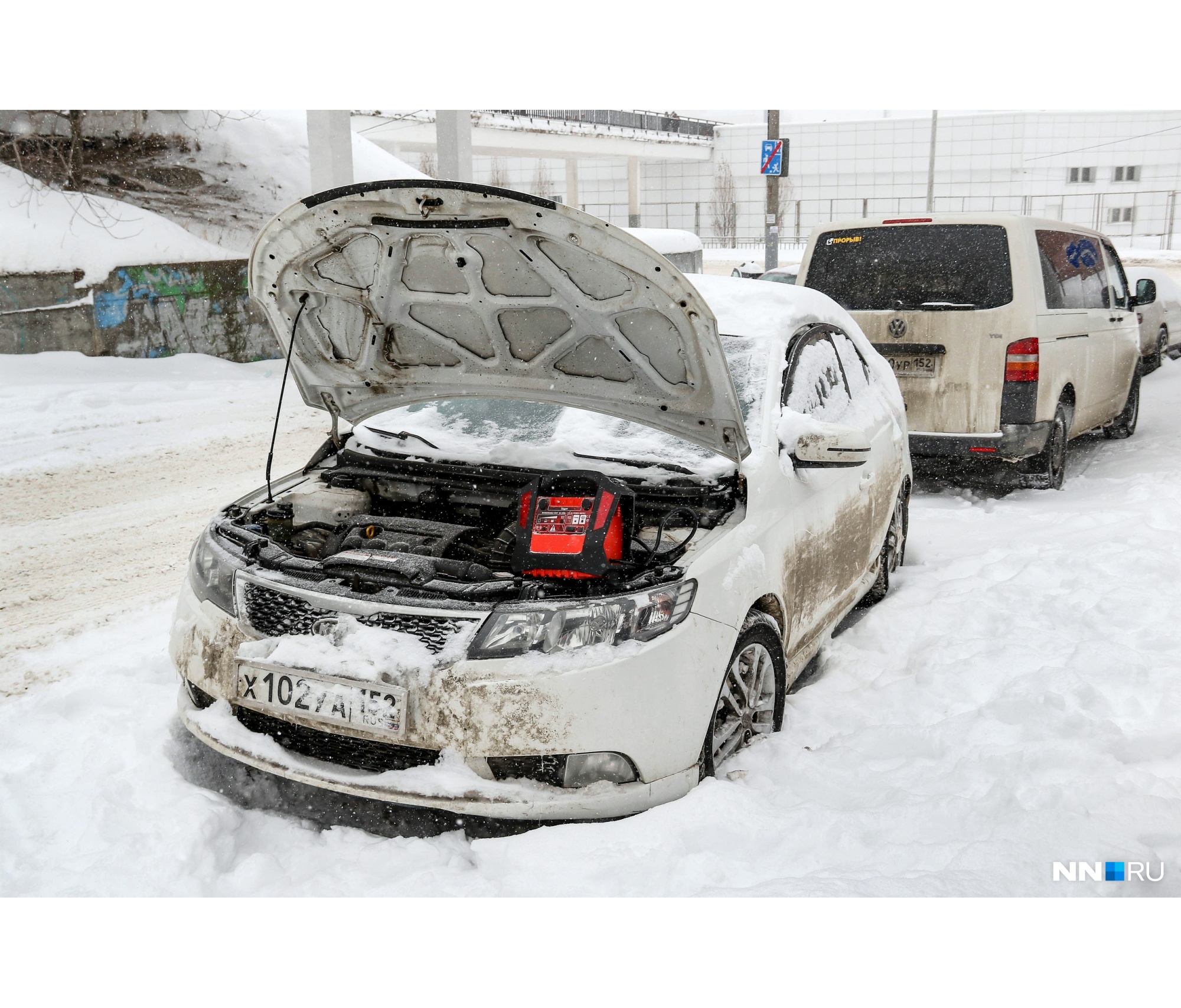 Владелица машины недавно переехала в Нижний Новгород из Сочи. Аккумулятор седана оказался не готов к резкому похолоданию Владелица машины недавно переехала в Нижний Новгород из Сочи. Аккумулятор седана оказался не готов к резкому похолоданию
