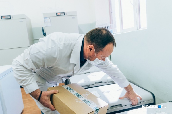 Первая партия новосибирской вакцины невелика — «Спутника V» в регион за неделю поступает в десять раз больше Первая партия новосибирской вакцины невелика — «Спутника V» в регион за неделю поступает в десять раз больше