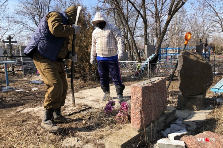 Конфликт произошел на кладбище Краснооктябрьского района Конфликт произошел на кладбище Краснооктябрьского района