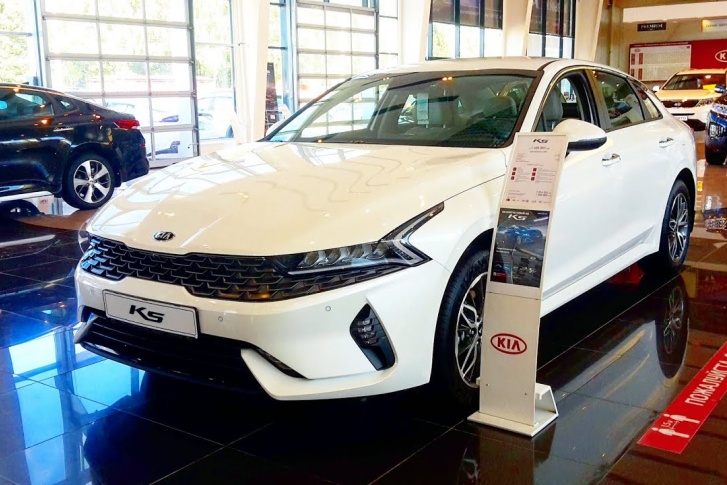 Kia K5 в комплектации Prestige славится своим дизайном и вместительностью Kia K5 в комплектации Prestige славится своим дизайном и вместительностью