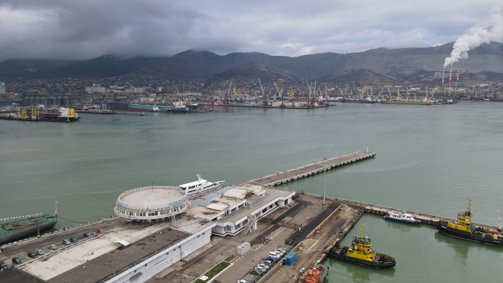Евросоюз ввел санкции против Новороссийского порта