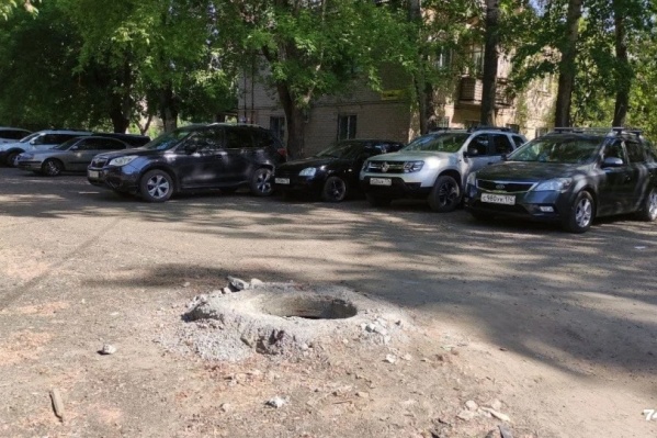 Открытые люки всё чаще можно встретить на улицах Челябинска Открытые люки всё чаще можно встретить на улицах Челябинска