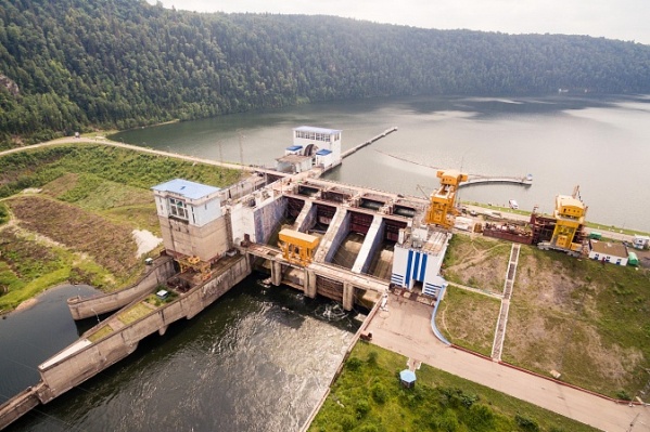 Павловская ГЭС понемногу сбрасывает воду, чтобы водохранилише не переполнилось Павловская ГЭС понемногу сбрасывает воду, чтобы водохранилише не переполнилось