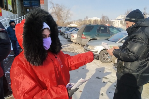Сторонники КПРФ пожаловались на излишнее внимание со стороны сотрудников министерства образования Сторонники КПРФ пожаловались на излишнее внимание со стороны сотрудников министерства образования