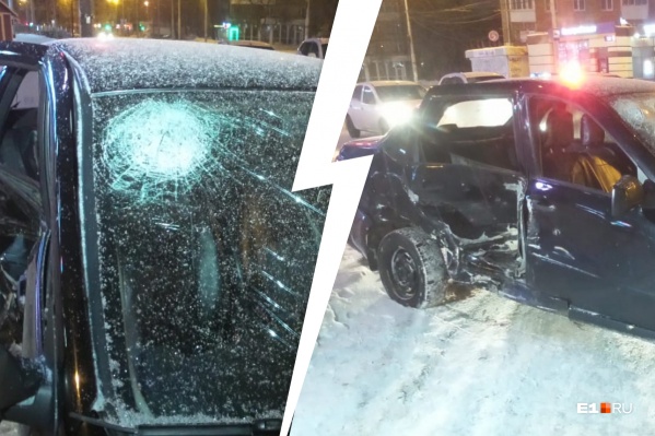 Пассажирку Lada Granta, головой разбившую лобовое стекло, на скорой помощи увезли в больницу Пассажирку Lada Granta, головой разбившую лобовое стекло, на скорой помощи увезли в больницу