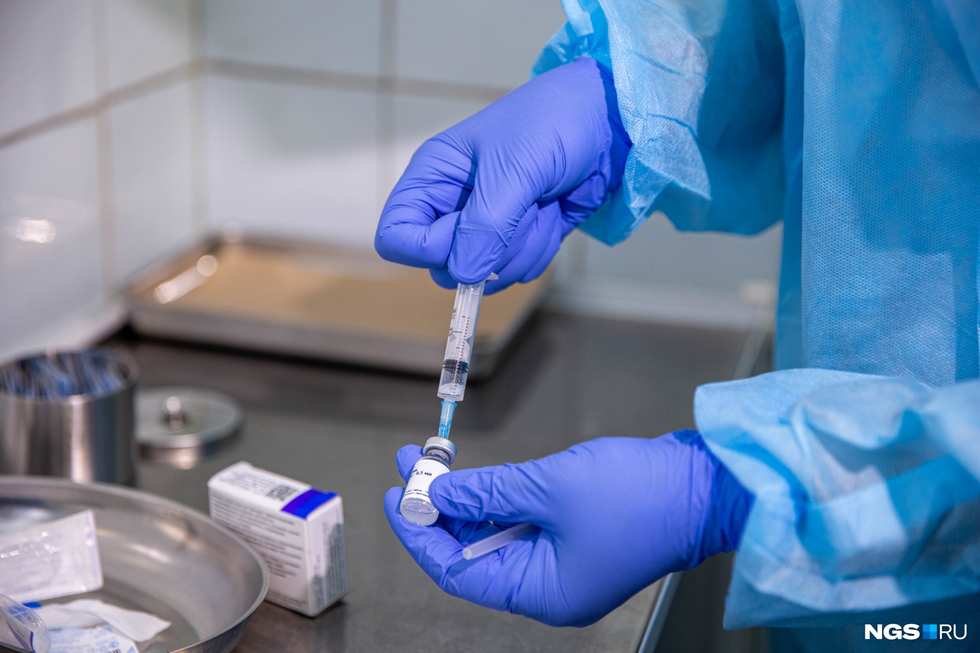 Мобильный пункт вакцинации от ковида вновь открыли в «МЕГЕ» в Новосибирске — в каких еще ТЦ можно привиться