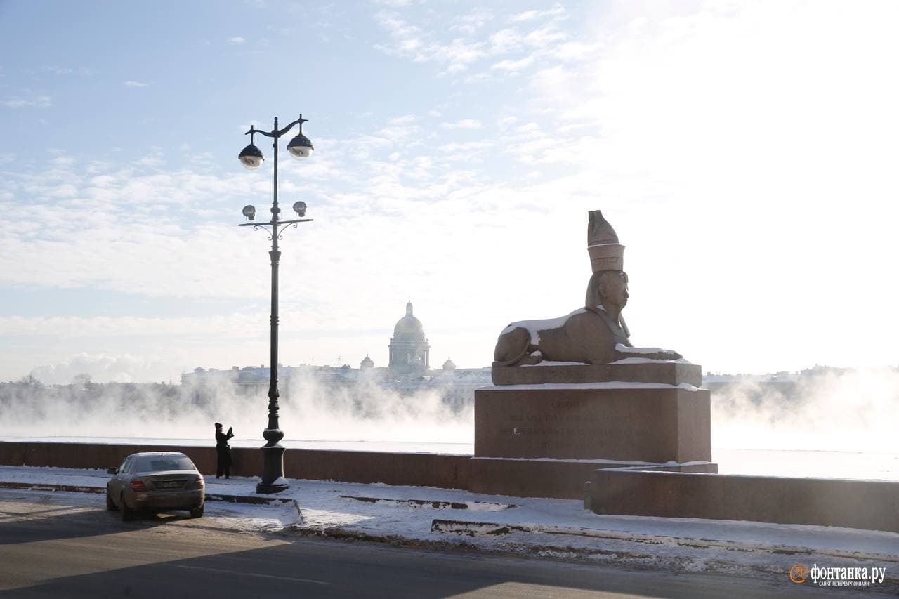 санкт-петербург фонтанка туман. замерзшие реки в питере. река нева замерзает. река нева в санкт-петербурге зимой замерзает. река нева замерзает.