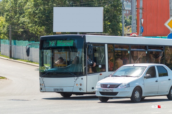 Большие автобусы будут работать лишь на магистральных маршрутах Большие автобусы будут работать лишь на магистральных маршрутах