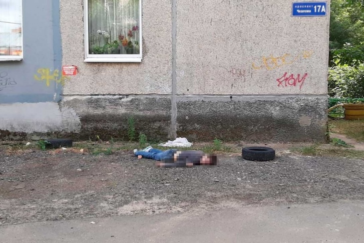 Молодой человек разбился насмерть Молодой человек разбился насмерть