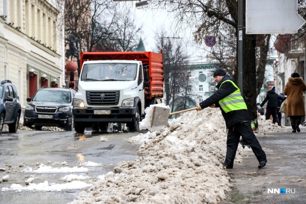 Зарплата дворника всего на 7 тысяч рублей больше, чем пособие по безработице Зарплата дворника всего на 7 тысяч рублей больше, чем пособие по безработице