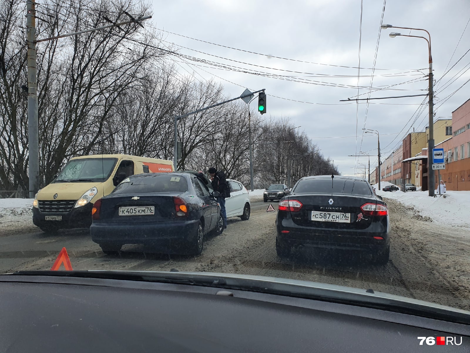 На Полушкиной роще две аварии заблокировали движение 