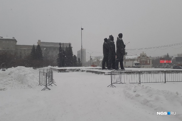 Пройти к памятникам сейчас не получится Пройти к памятникам сейчас не получится