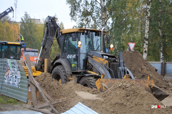 Трубы под автодорогой будут ремонтировать до вечера 28 августа Трубы под автодорогой будут ремонтировать до вечера 28 августа