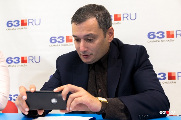 Александр Хинштейн известен своими смелыми публичными высказываниями и борьбой с коррупционерами Александр Хинштейн известен своими смелыми публичными высказываниями и борьбой с коррупционерами