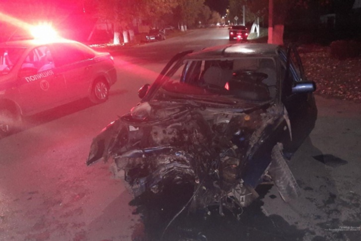 В ДТП пострадал водитель и трое его пассажиров В ДТП пострадал водитель и трое его пассажиров