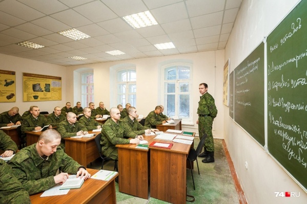 Недавно стало известно о планах создания военно-учебных центров в КГУ и ШГПУ Недавно стало известно о планах создания военно-учебных центров в КГУ и ШГПУ