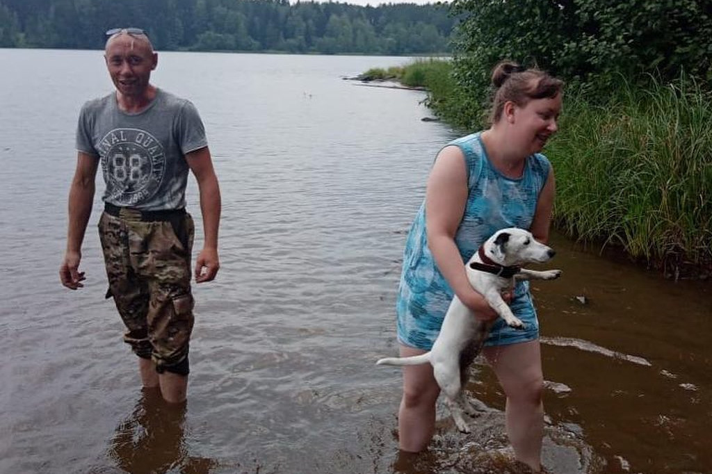 Не очень романтичное путешествие: на Урале пара отдыхающих с собакой чуть не утонула у острова Любви