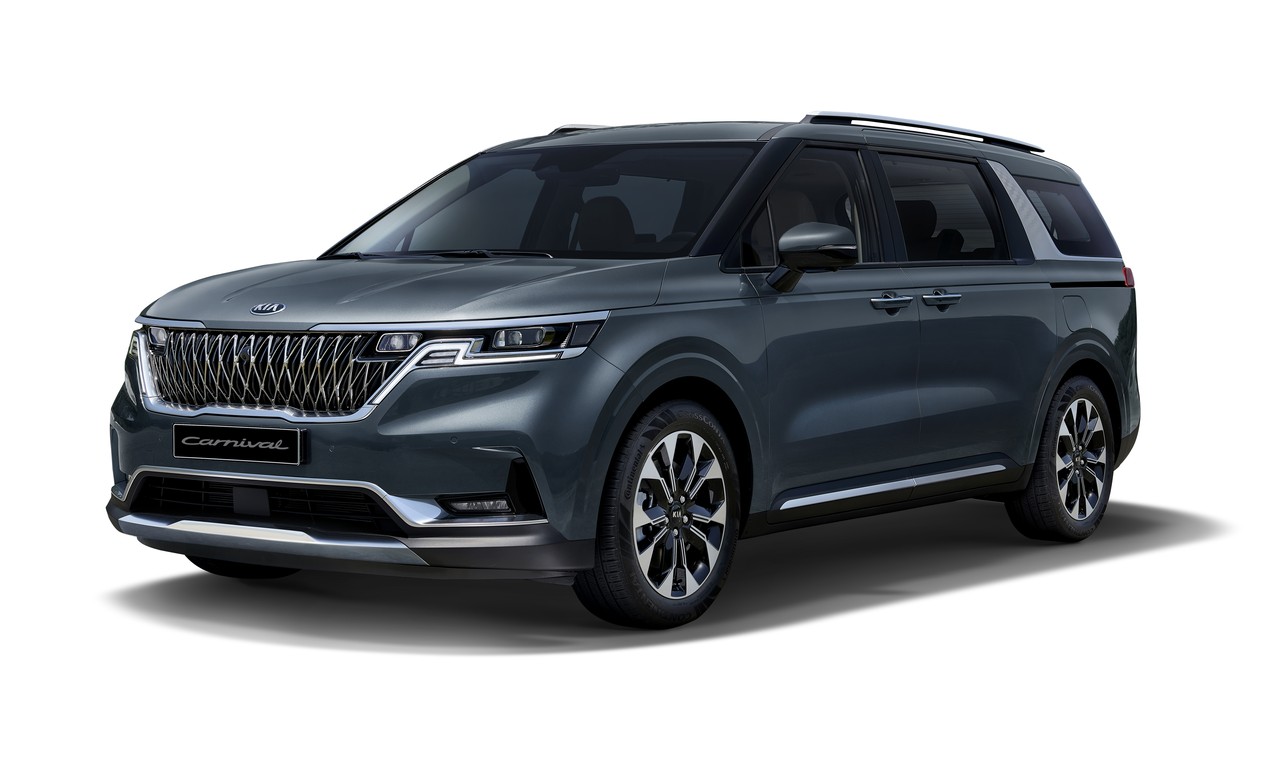 KIA Carnival нового поколения выглядит весьма импозантно KIA Carnival нового поколения выглядит весьма импозантно