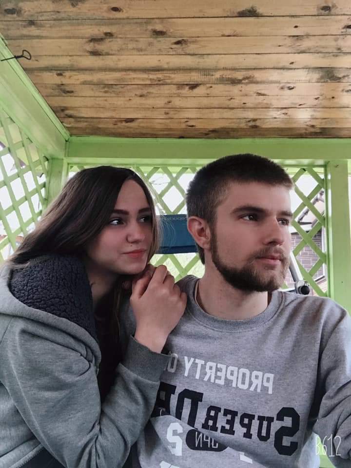 Лена рядом с Никитой три года Лена рядом с Никитой три года