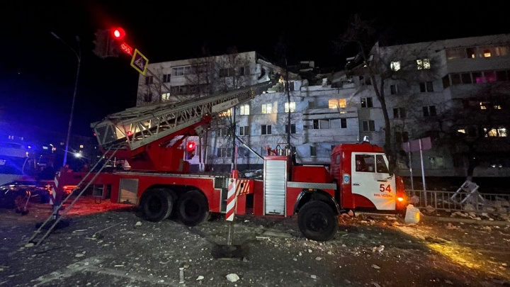 В многоэтажке в Набережных Челнах прогремел взрыв: собираем последние новости