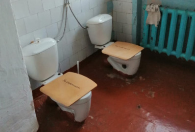 Domestos запустил конкурс на самый убитый школьный туалет. Смотрим заявки из Челябинской области