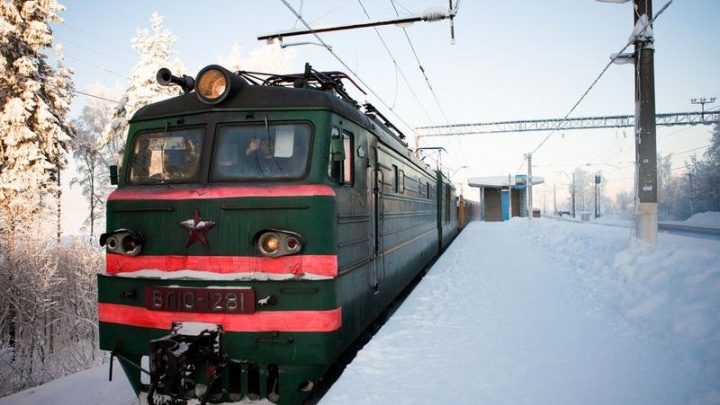 В Челябинской области из-за непогоды задержали несколько поездов