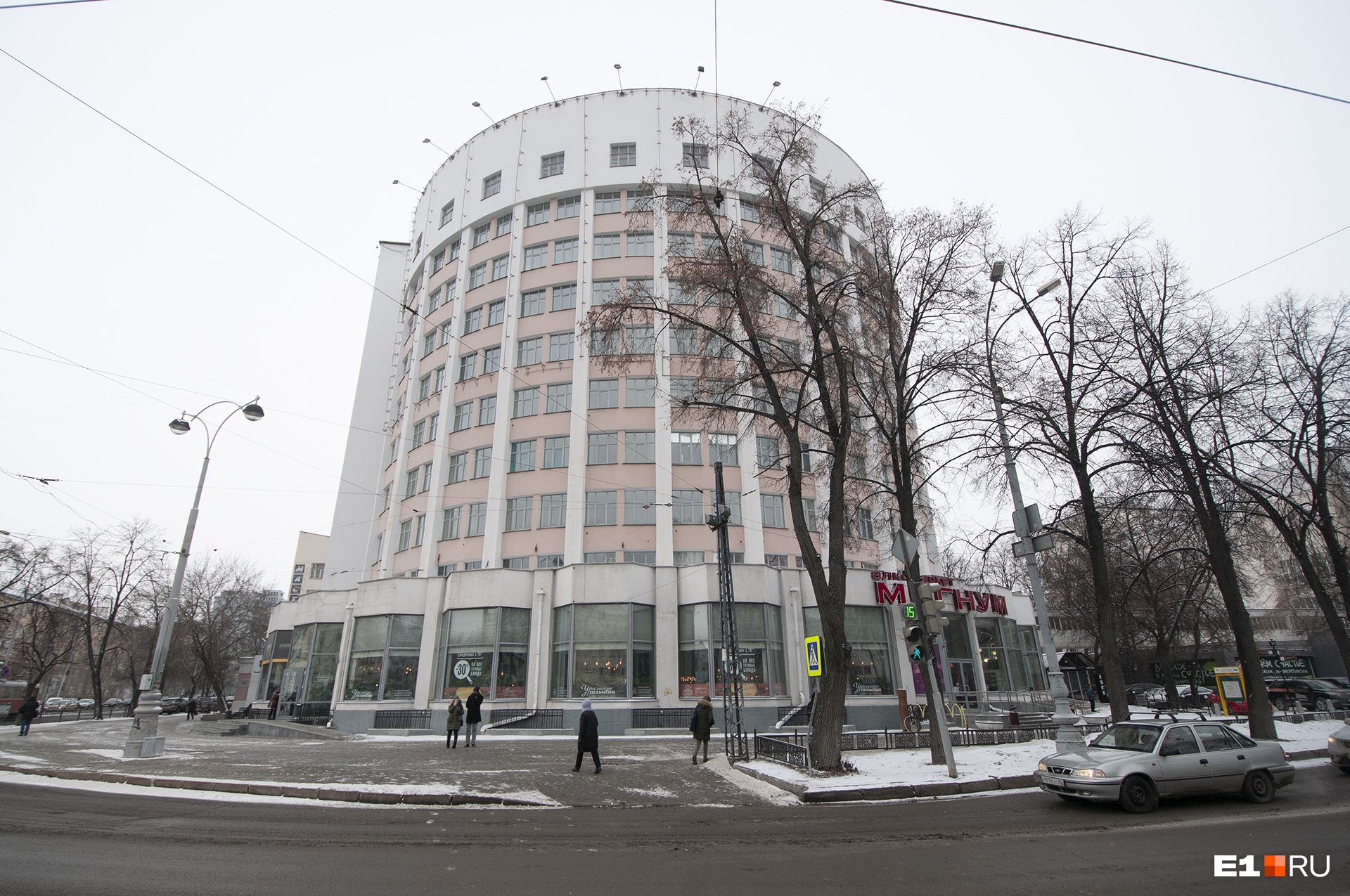 Гостиницу «Исеть» в центре Екатеринбурга решили отдать энергетическому олигарху