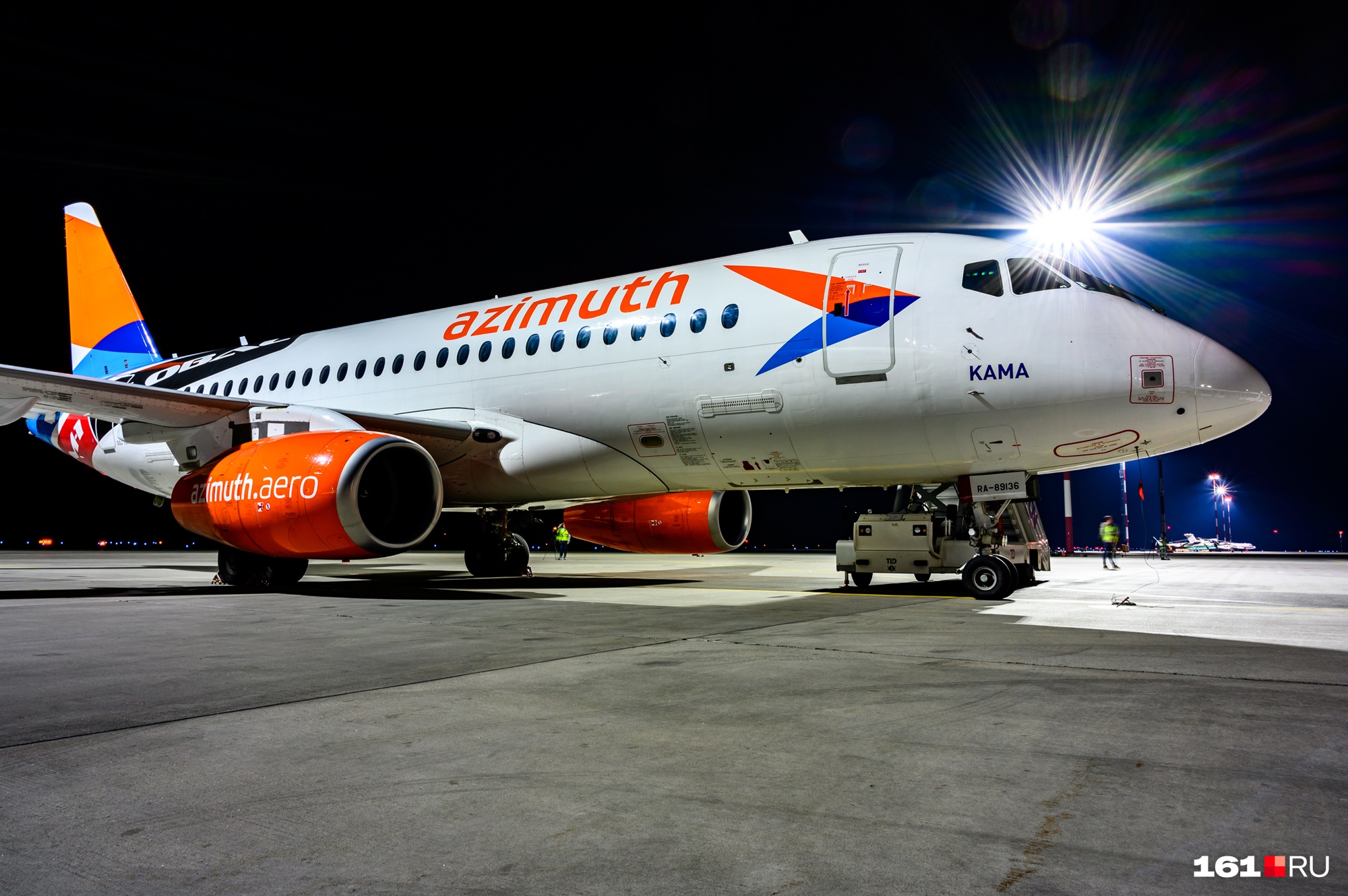 Возможности эксплуатации SSJ 100 ограничены дальностью полета (около 3000 километров в стандартной версии) и вместимостью (98 мест в базовой компоновке) Возможности эксплуатации SSJ 100 ограничены дальностью полета (около 3000 километров в стандартной версии) и вместимостью (98 мест в базовой компоновке)