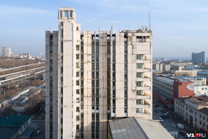 На помещения в высотке, где когда-то кипела жизнь, вновь не нашлось покупателей На помещения в высотке, где когда-то кипела жизнь, вновь не нашлось покупателей