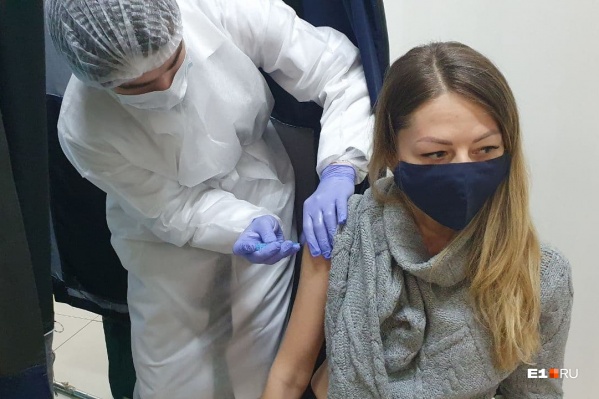 За один день работы прививочного пункта вакцину получили 250 человек За один день работы прививочного пункта вакцину получили 250 человек